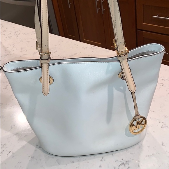 Michael Kors Handbags - Used Michael Kors purse